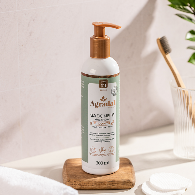 Sabonete Gel Facial Bio Control Agradal 300 ml